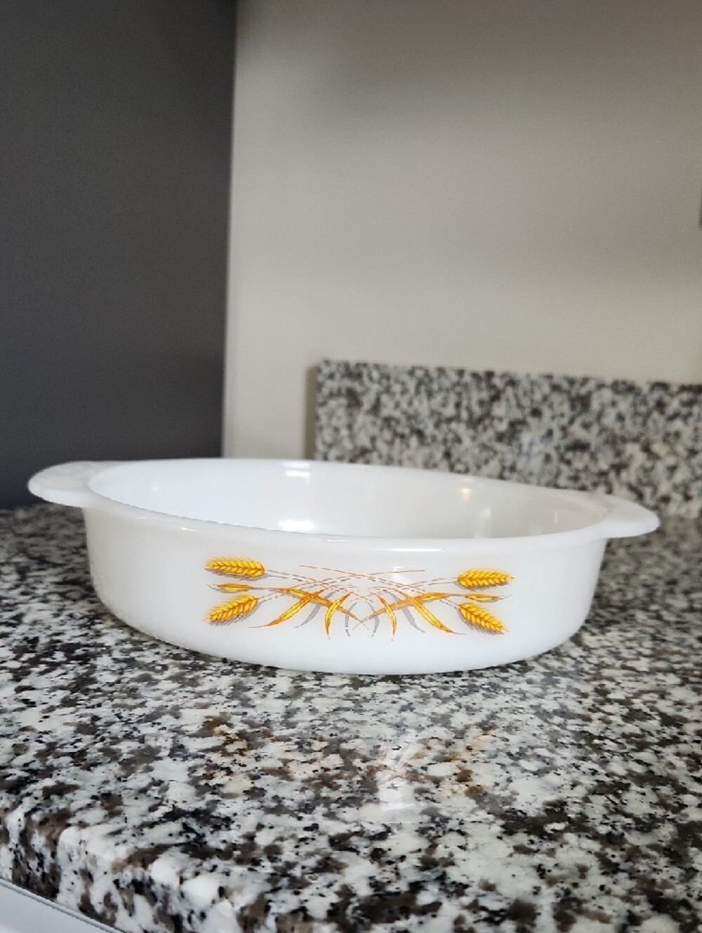 Vintage 1960s Fire-King Golden Wheat Pattern Milk Glass Casserole Dish 8" - Picture 2 of 13